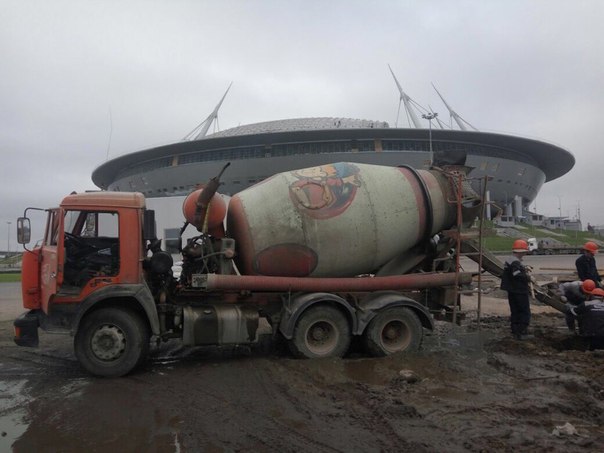 Заказать бетон в Петроградский район просто:оформите заказ воспользуйтесь калькулятором для расчета стоимости или свяжитесь с нашими менеджерами Купить бетон с доставкой в Петроградский район | Цена от 2600 в СПб и ЛО