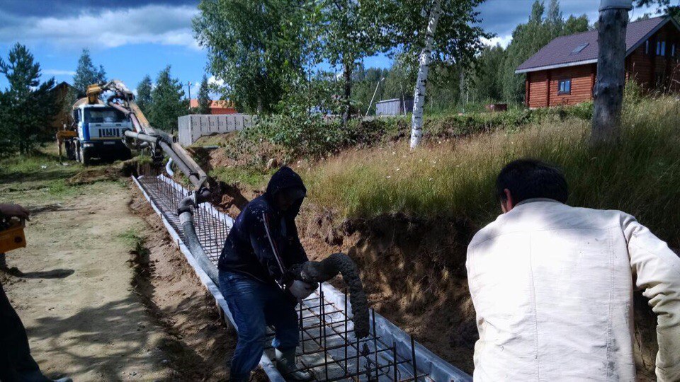 Заказать бетон в Заозерное просто:оформите заказ воспользуйтесь калькулятором для расчета стоимости или свяжитесь с нашими менеджерами Купить бетон с доставкой в Заозерное | Цена от 2600 в СПб и ЛО